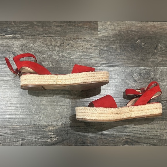 FINAL PRICE Vince Camuto Red Women's Sandals - Picture 7 of 9